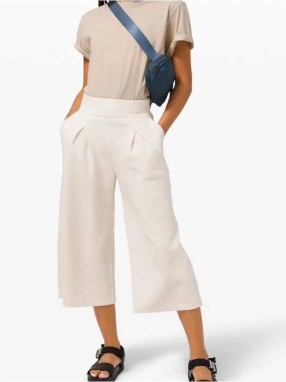Lululemon Feel The Pleat crop athletic wear pants - Picture 2 of 8